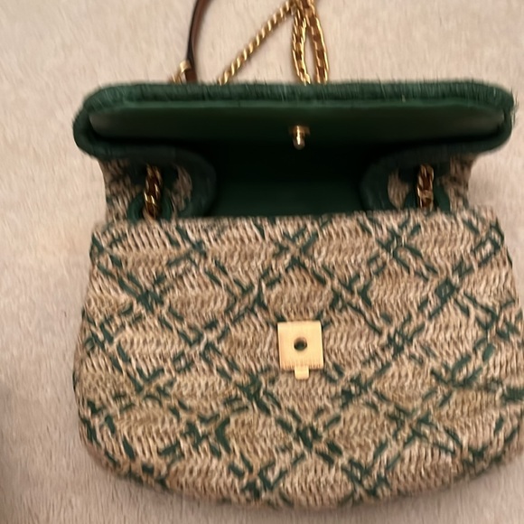 Tory Burch straw shoulder bag. - Picture 3 of 4